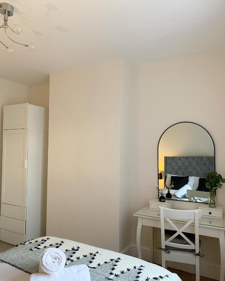 Cardiff Home Buitenkant foto